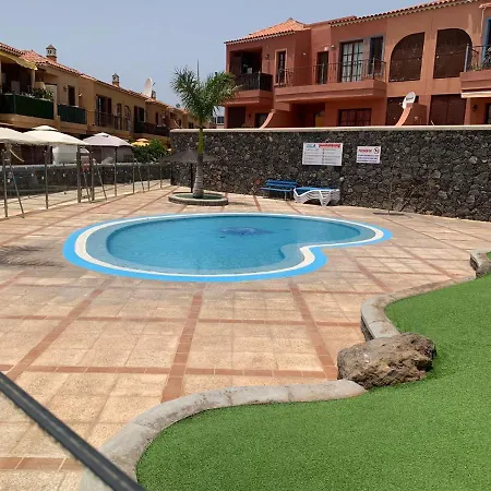 Daire Estupendo Apartamento En Costa Del Silencio. *